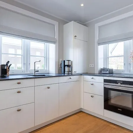 펜션 Godi Hues 30a Smucke Suester 베스터란트